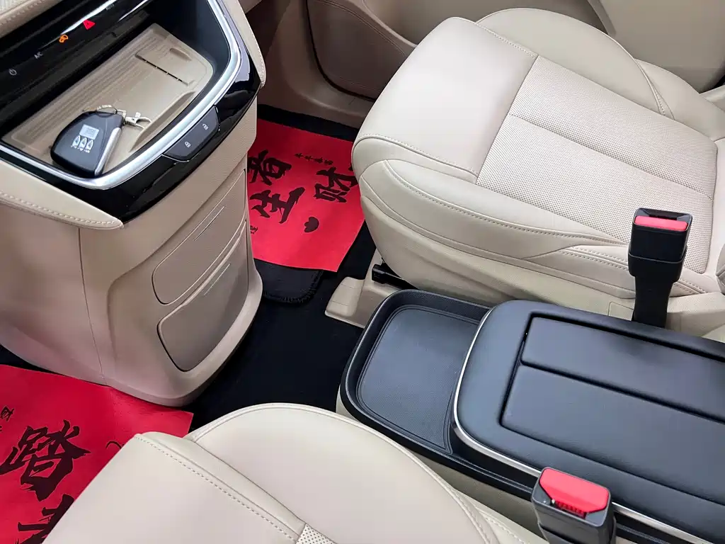 Buick GL8 Hybrid — фото 27
