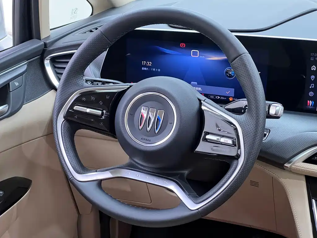Buick GL8 Hybrid — фото 28