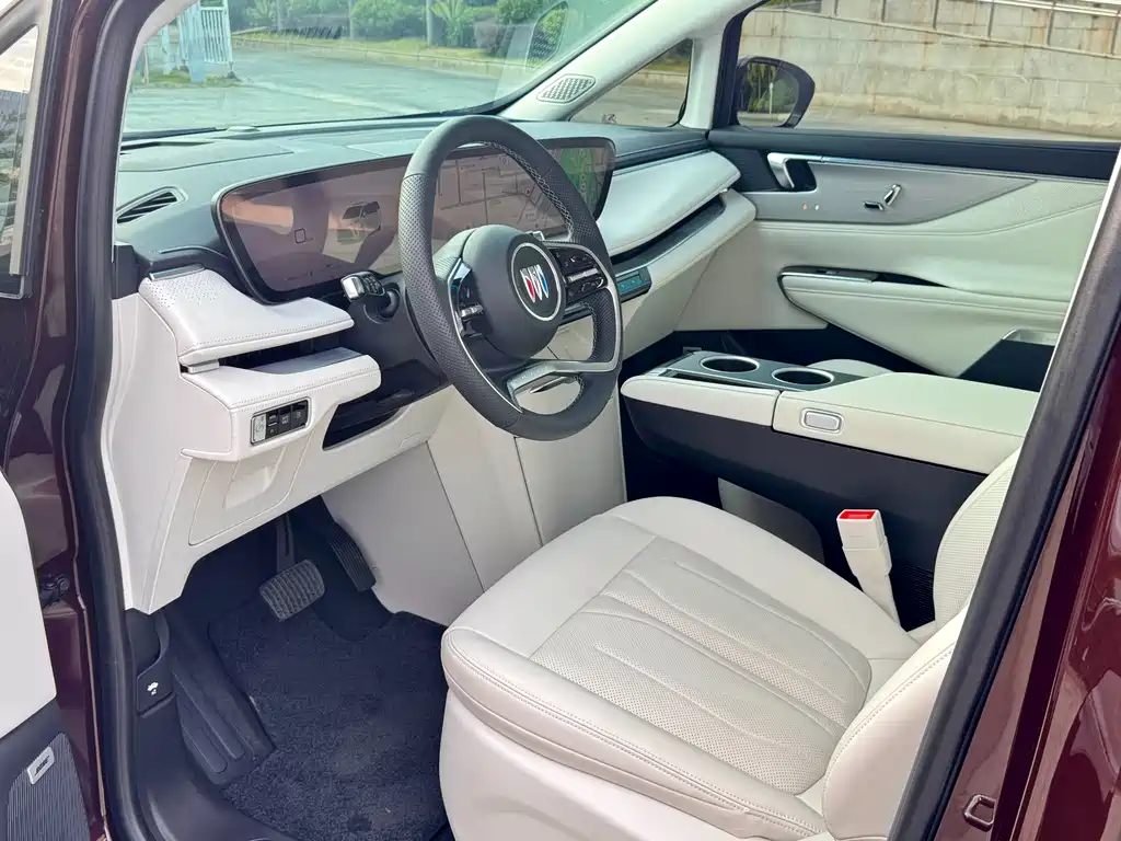 Buick GL8 Hybrid — фото 7