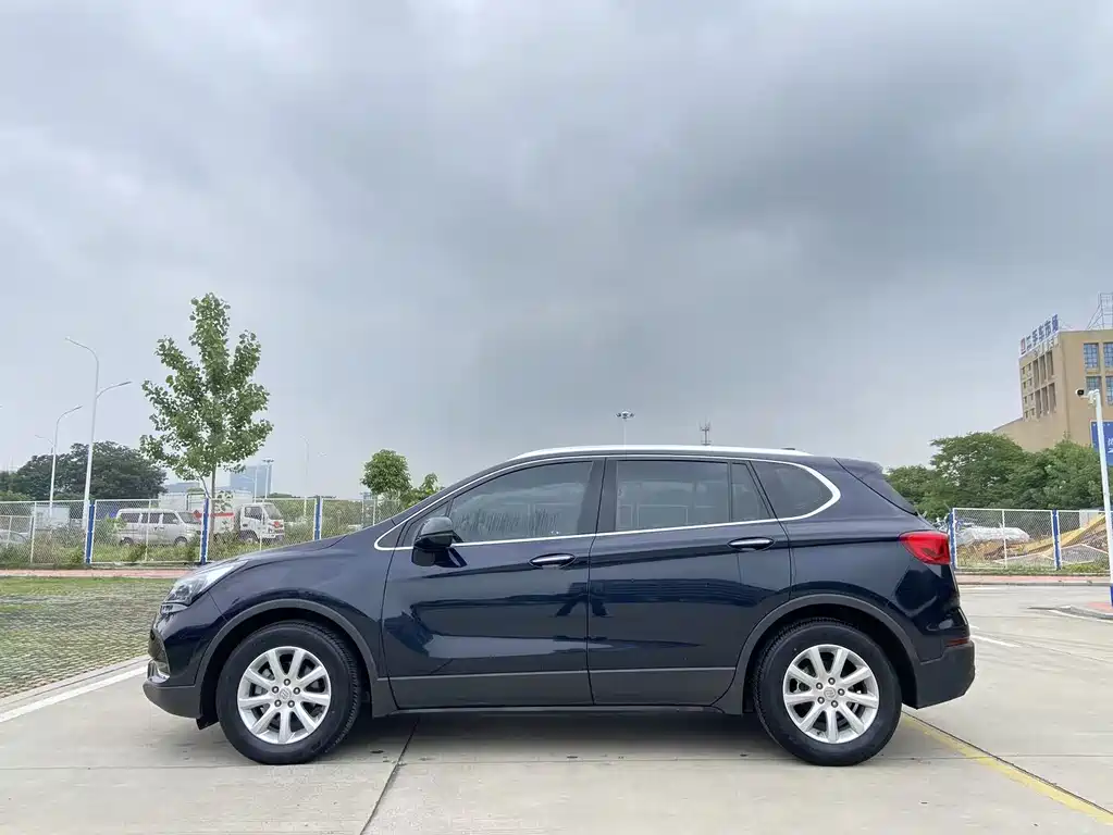 Buick Envision Plus — фото 2