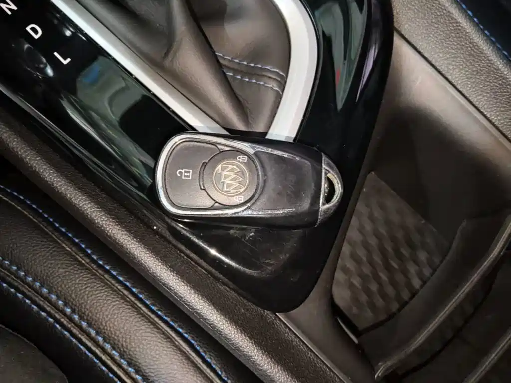 Buick Encore — фото 9