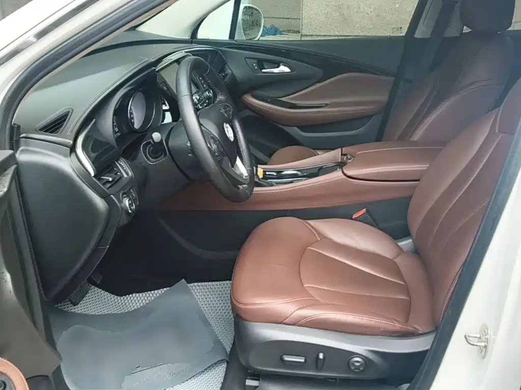 Buick Envision Plus — фото 15
