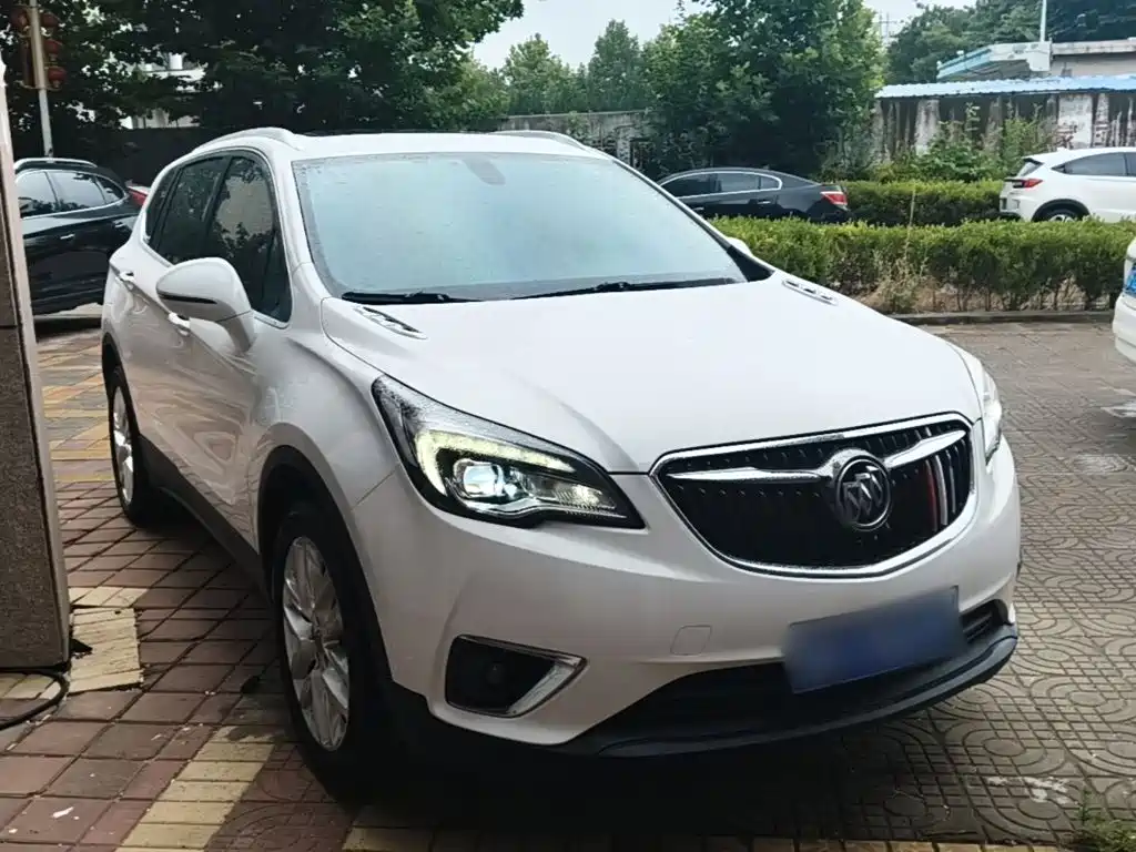 Buick Envision Plus — фото 4
