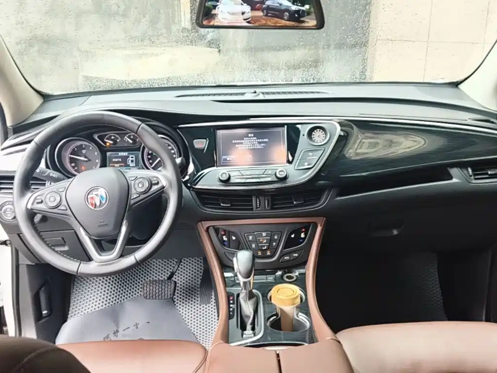 Buick Envision Plus — фото 10