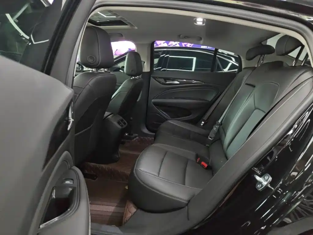 Buick Regal — фото 17