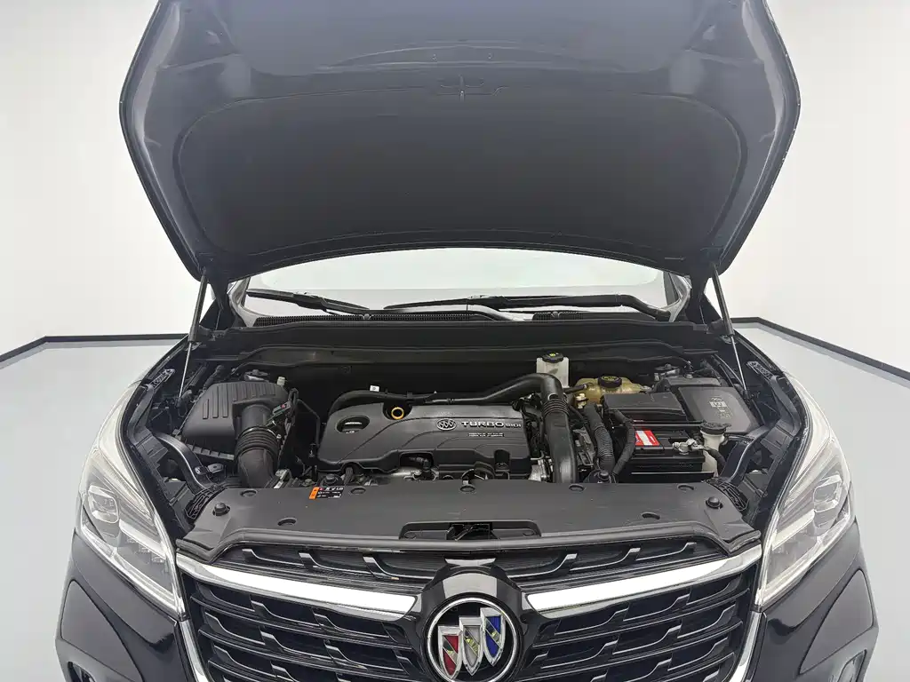 Buick Envision Plus — фото 18