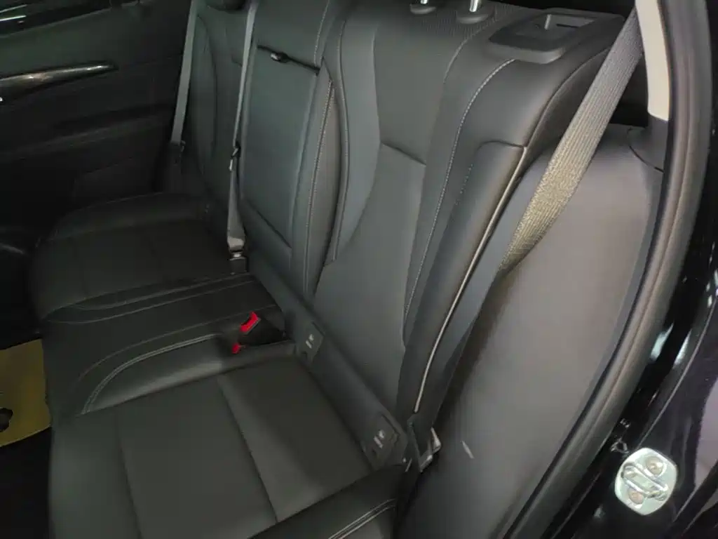 Buick Envision Plus — фото 17