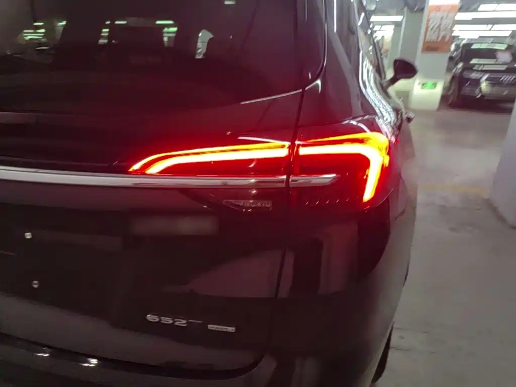 Buick Envision Plus — фото 8