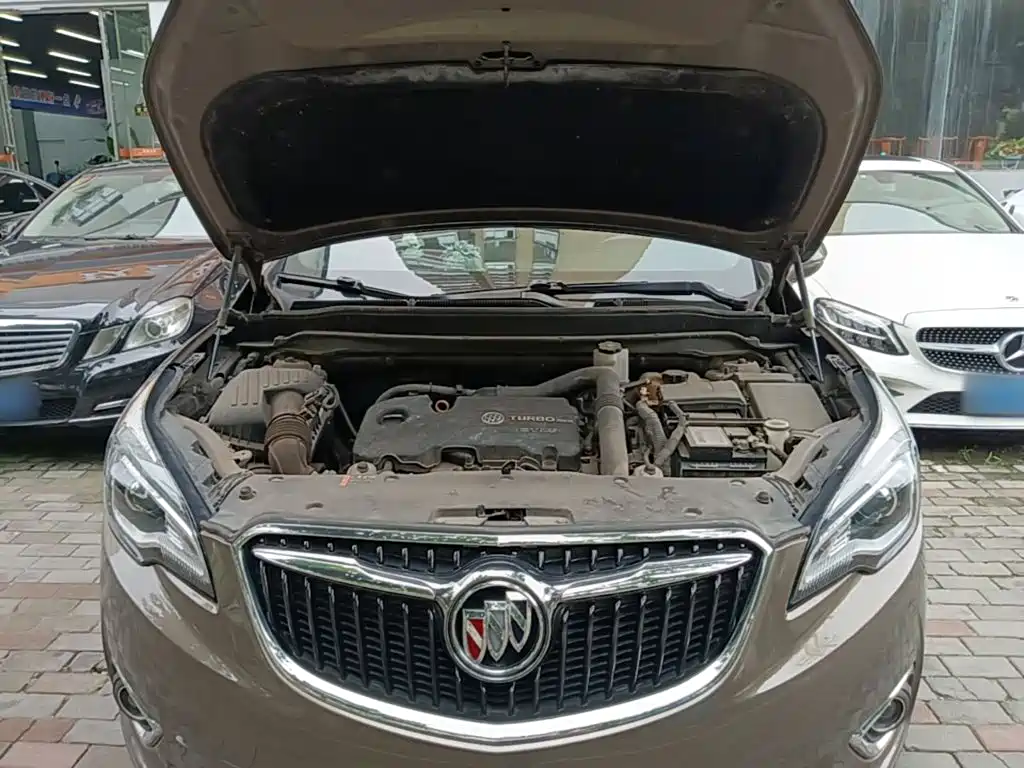 Buick Envision Plus — фото 20