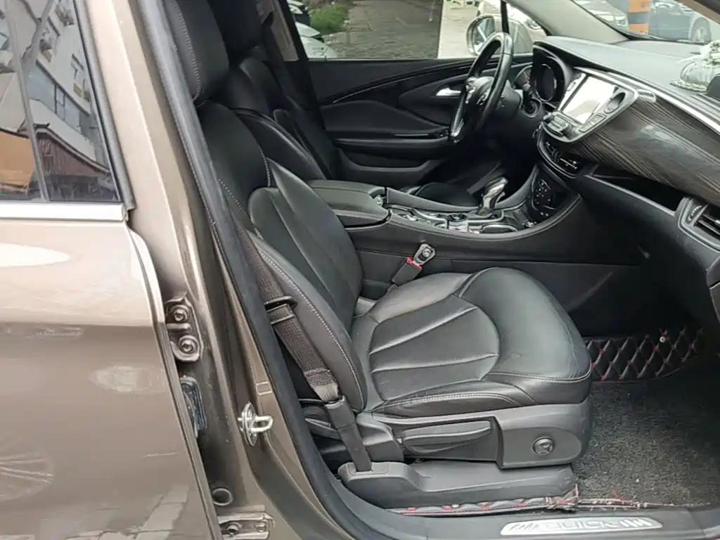 Buick Envision Plus — фото 25