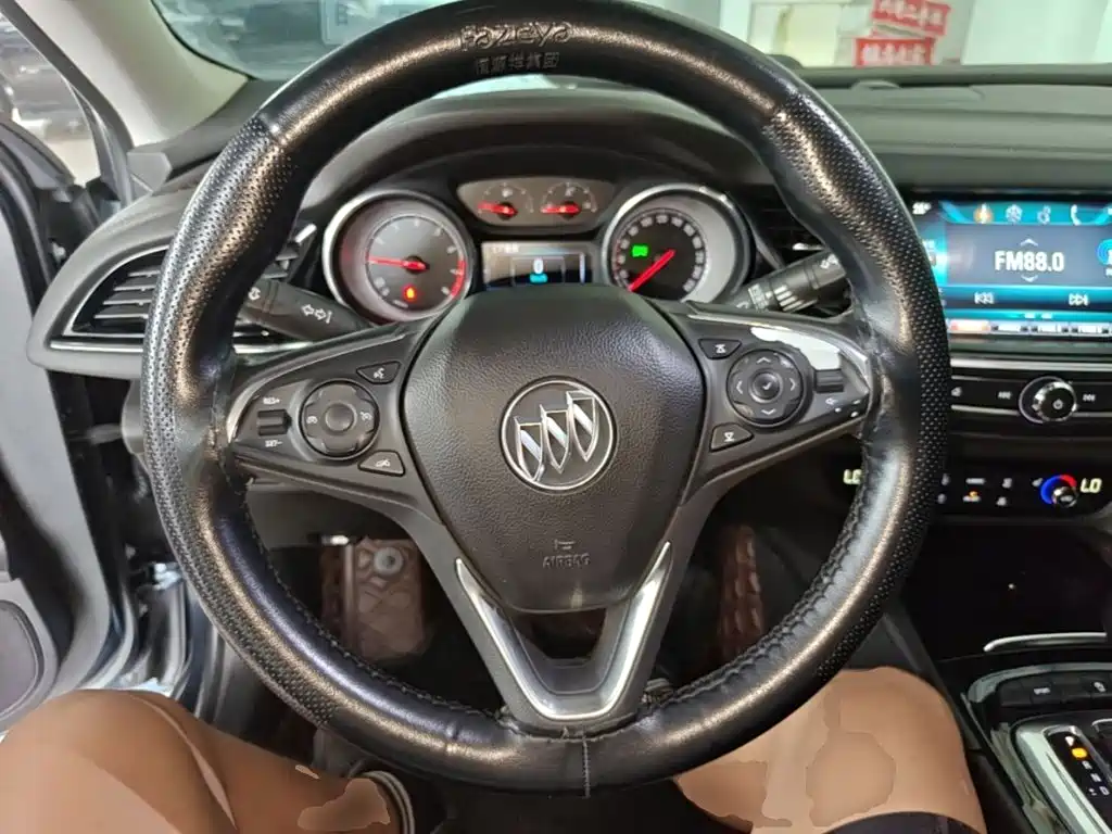 Buick Regal — фото 11