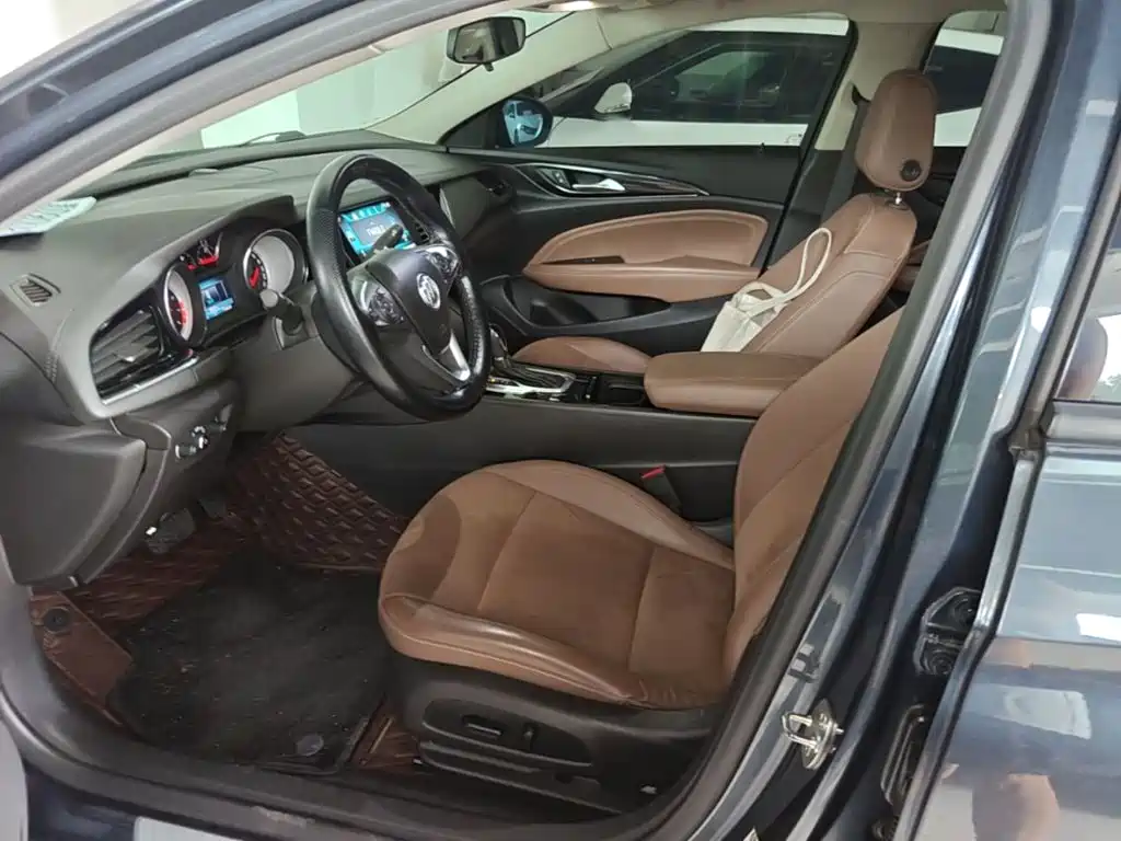 Buick Regal — фото 15