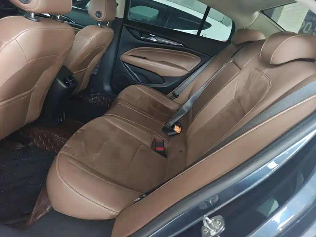 Buick Regal — фото 17