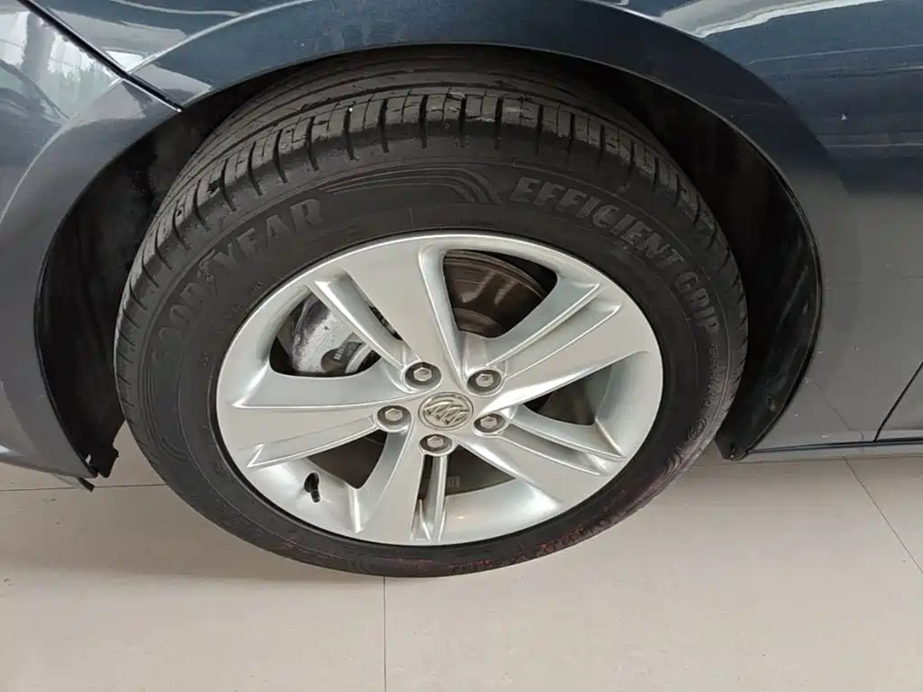 Buick Regal — фото 23