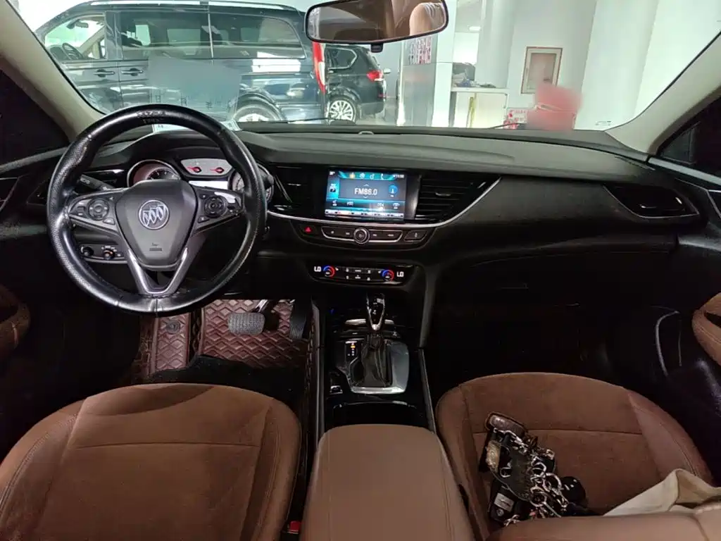 Buick Regal — фото 10