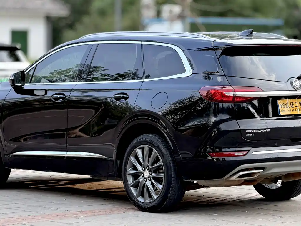 Buick Enclave — фото 6