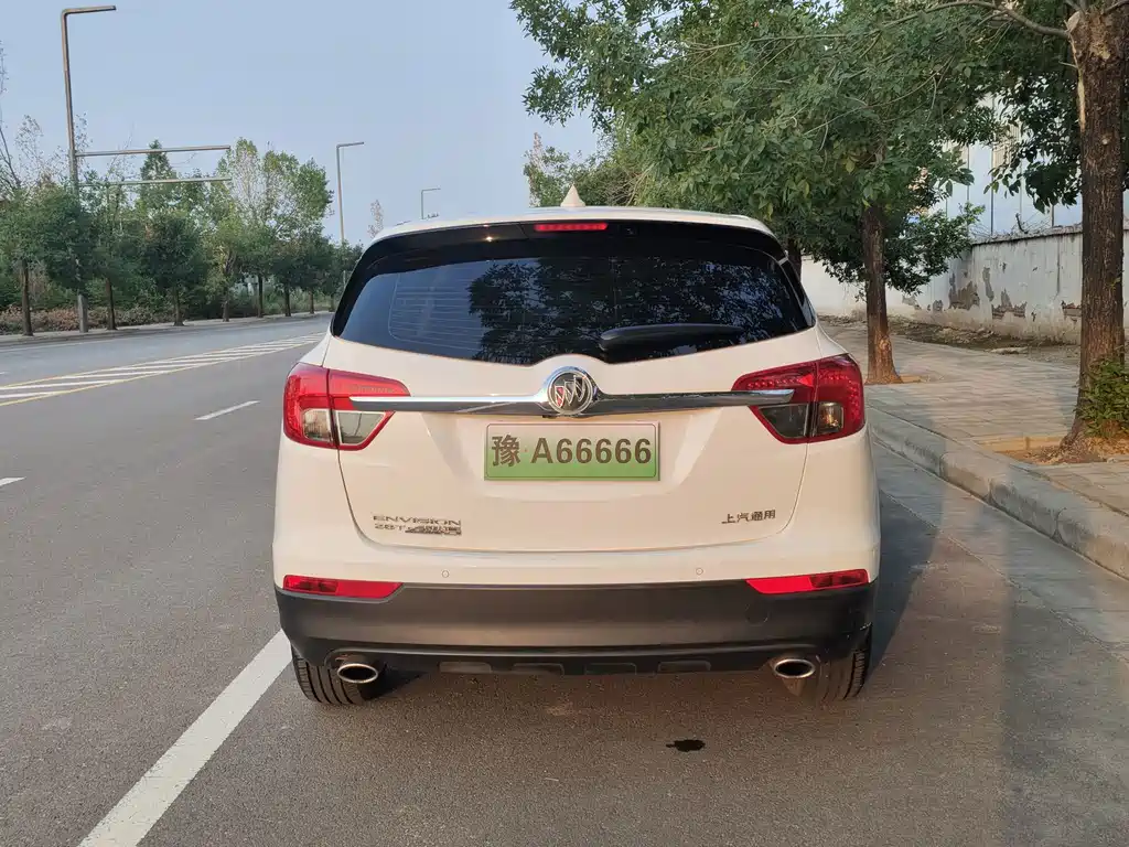 Buick Envision Plus — фото 9