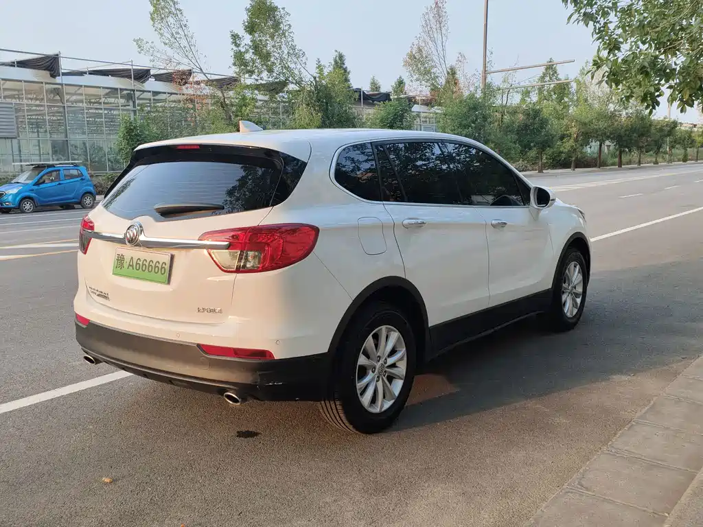 Buick Envision Plus — фото 10