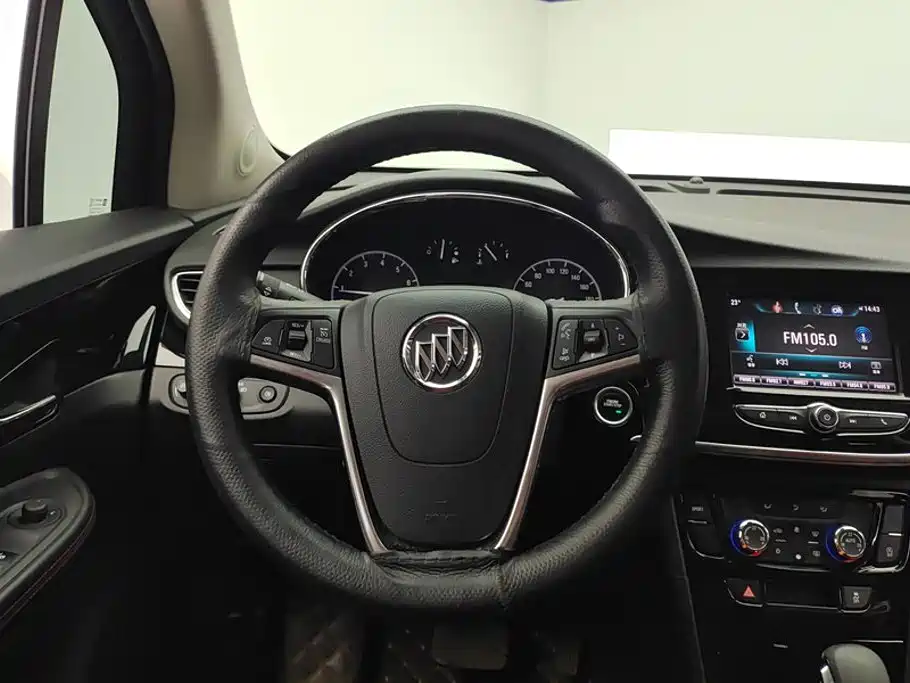 Buick Encore — фото 15
