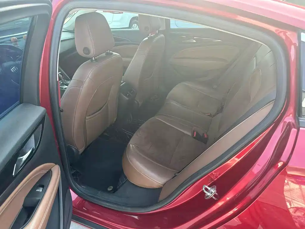 Buick Regal — фото 5