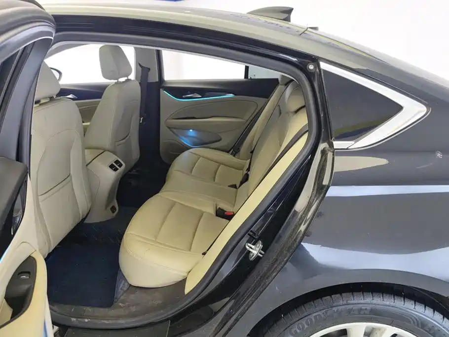 Buick Regal — фото 11
