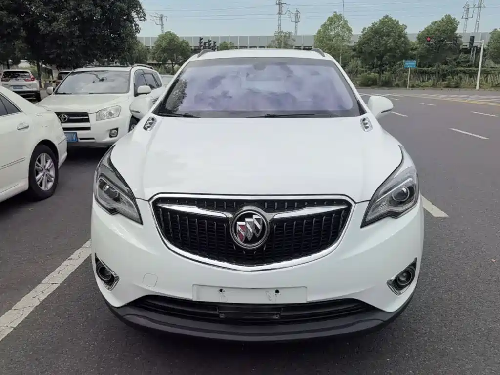 Buick Envision Plus — фото 3