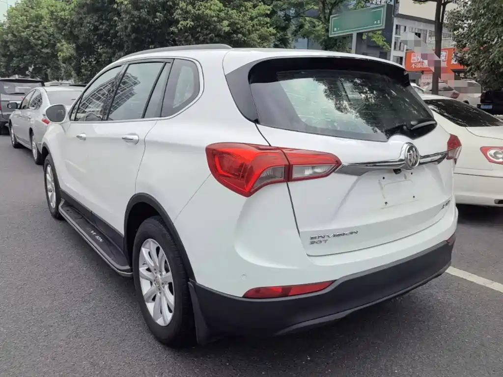 Buick Envision Plus — фото 5