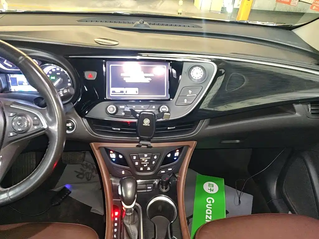 Buick Envision Plus — фото 13