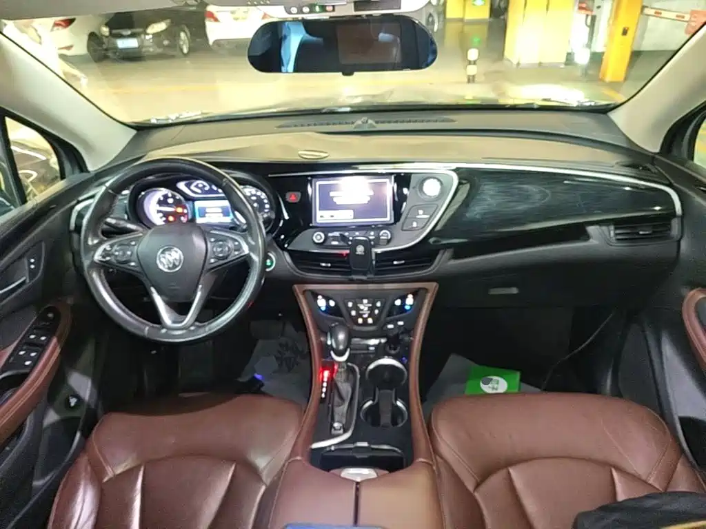 Buick Envision Plus — фото 10