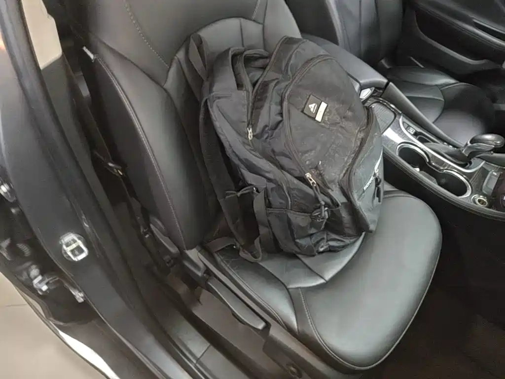 Buick Envision Plus — фото 25