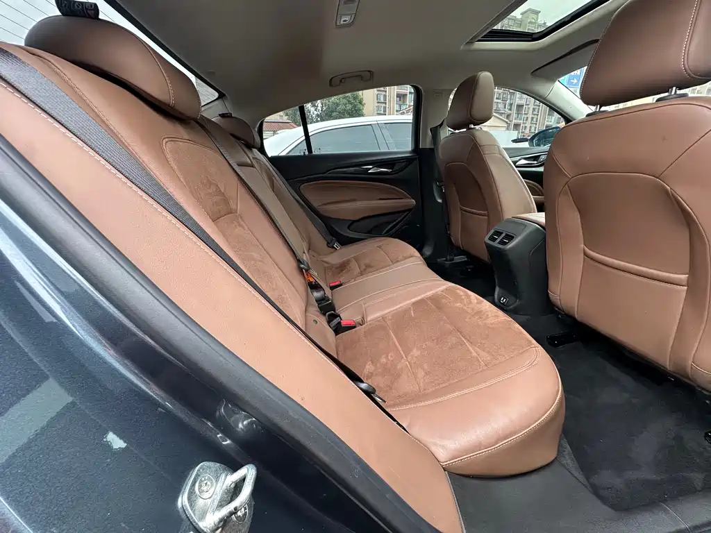 Buick Regal — фото 13