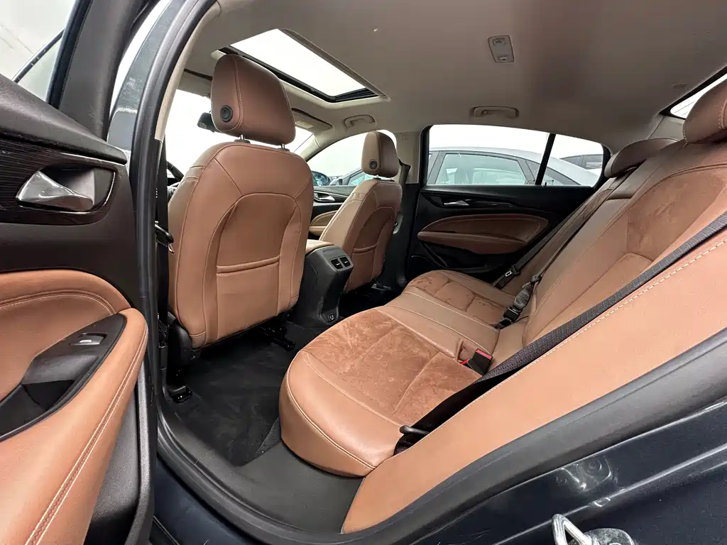 Buick Regal — фото 7