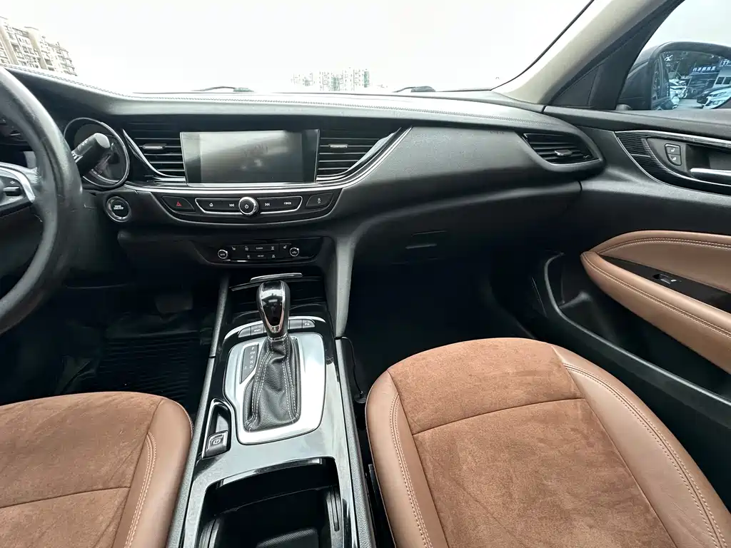 Buick Regal — фото 9