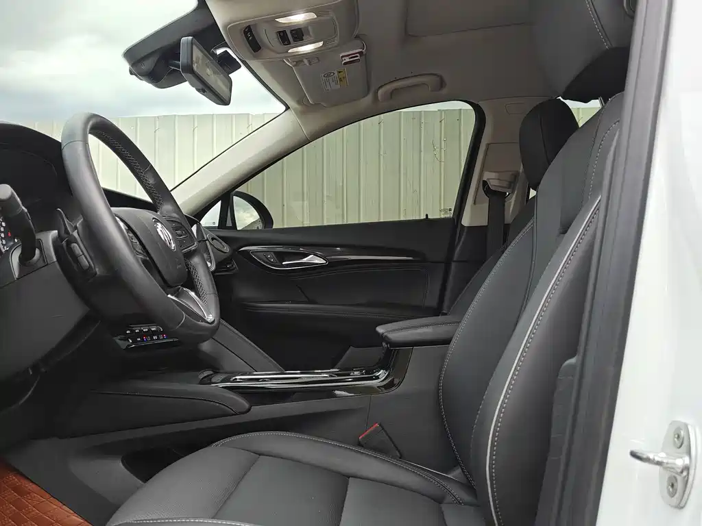 Buick Envision Plus — фото 7