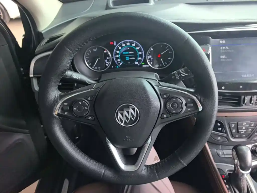 Buick Envision Plus — фото 11