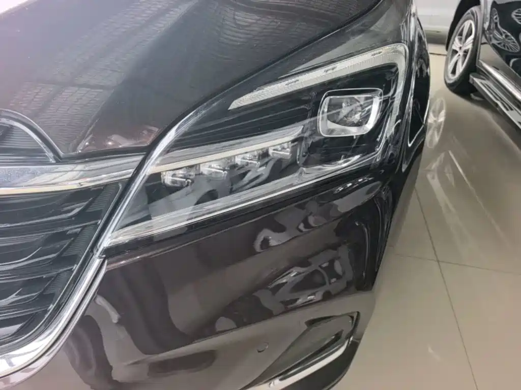 Buick Envision Plus — фото 24