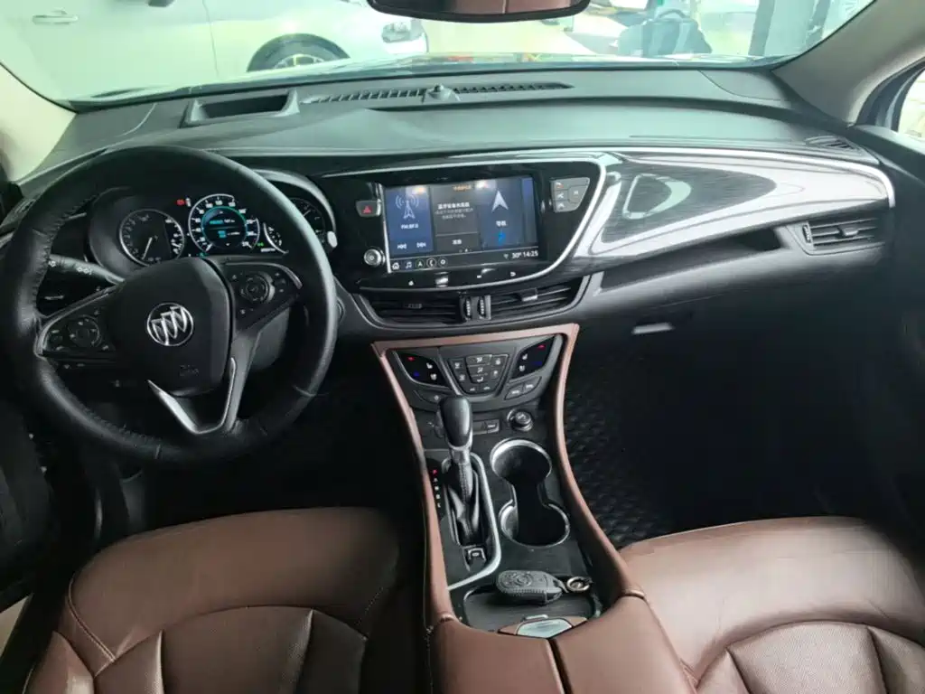 Buick Envision Plus — фото 10