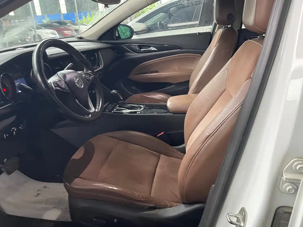 Buick Regal — фото 4