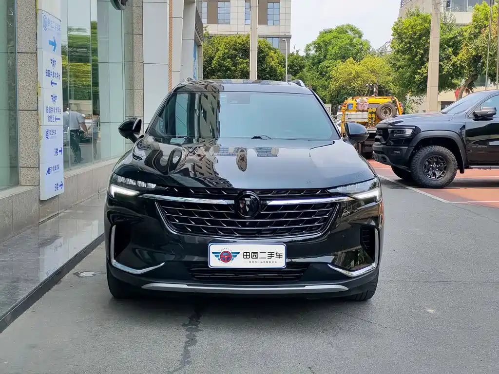 Buick Envision Plus — фото 2