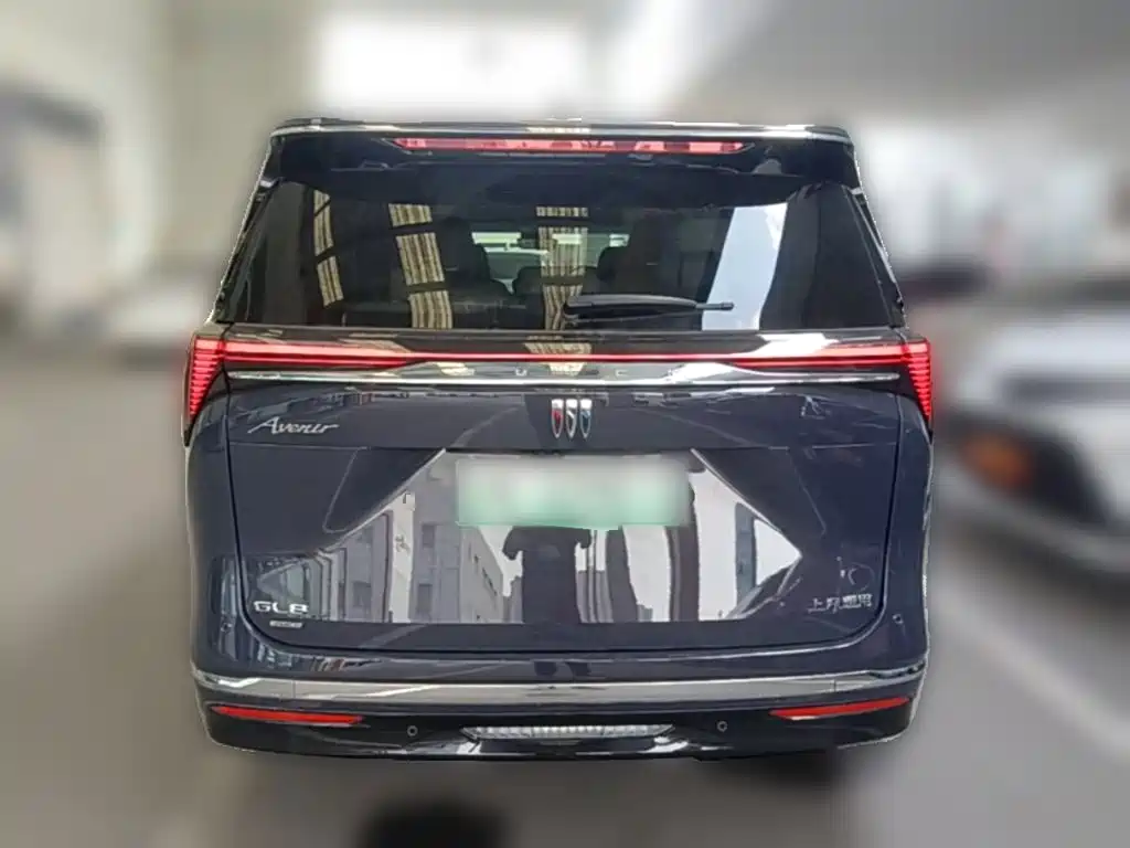 Buick GL8 Hybrid — фото 10