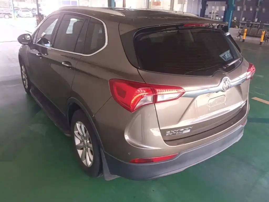 Buick Envision Plus — фото 5