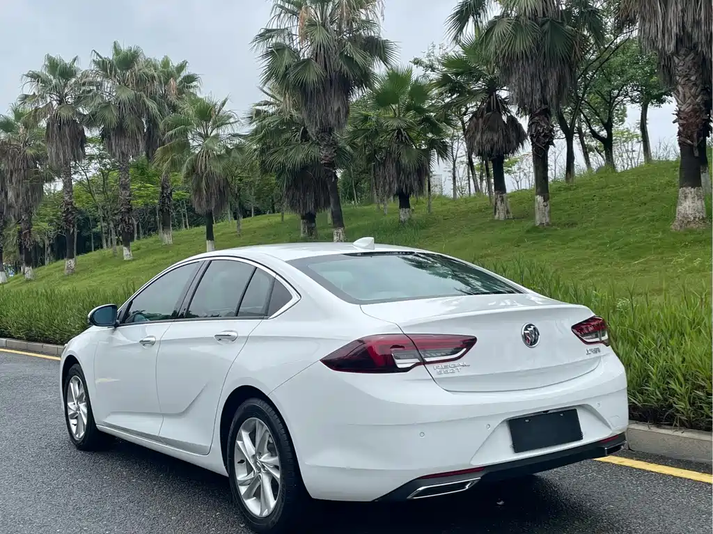 Buick Regal — фото 5