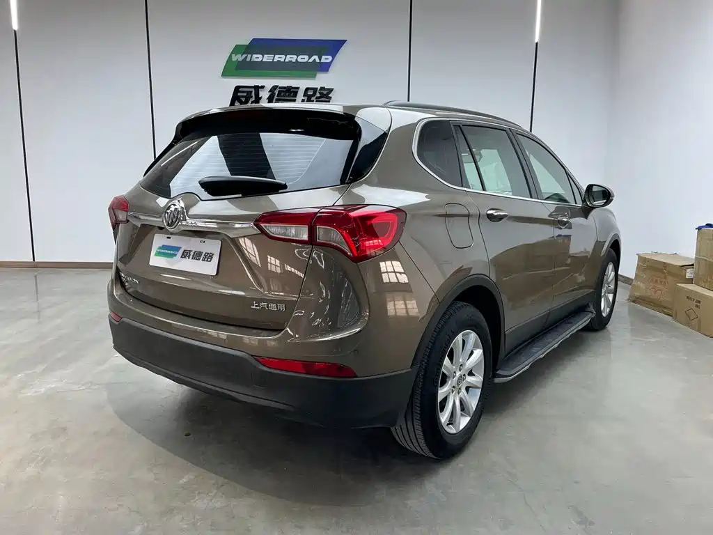 Buick Envision Plus — фото 5