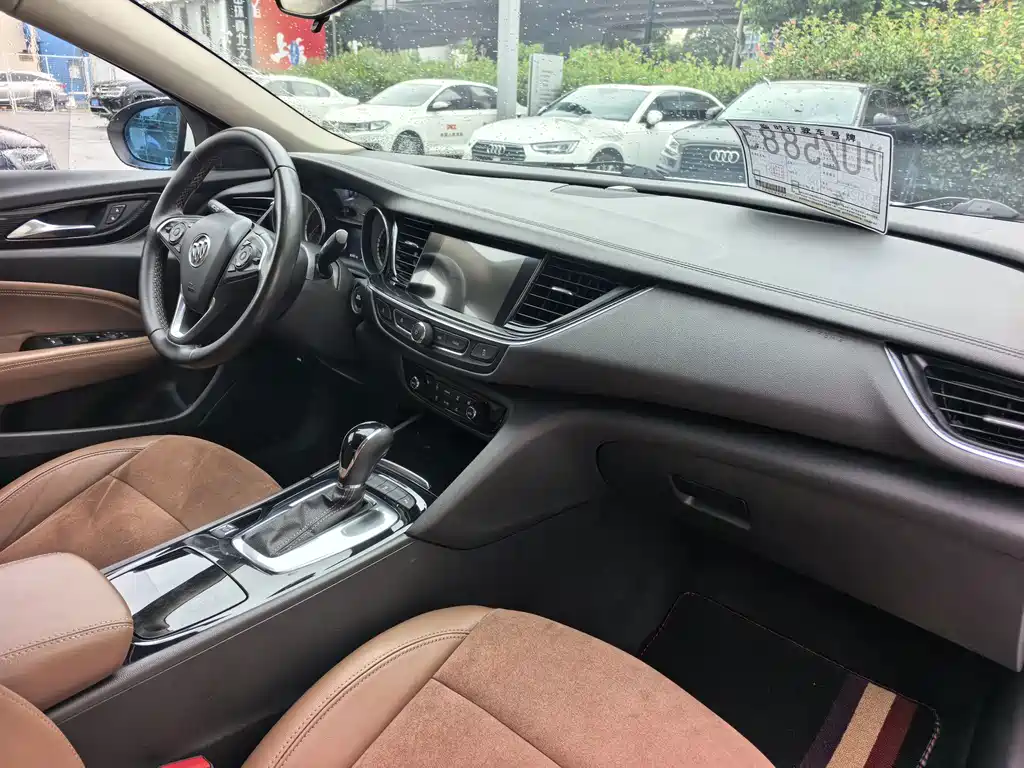 Buick Regal — фото 8