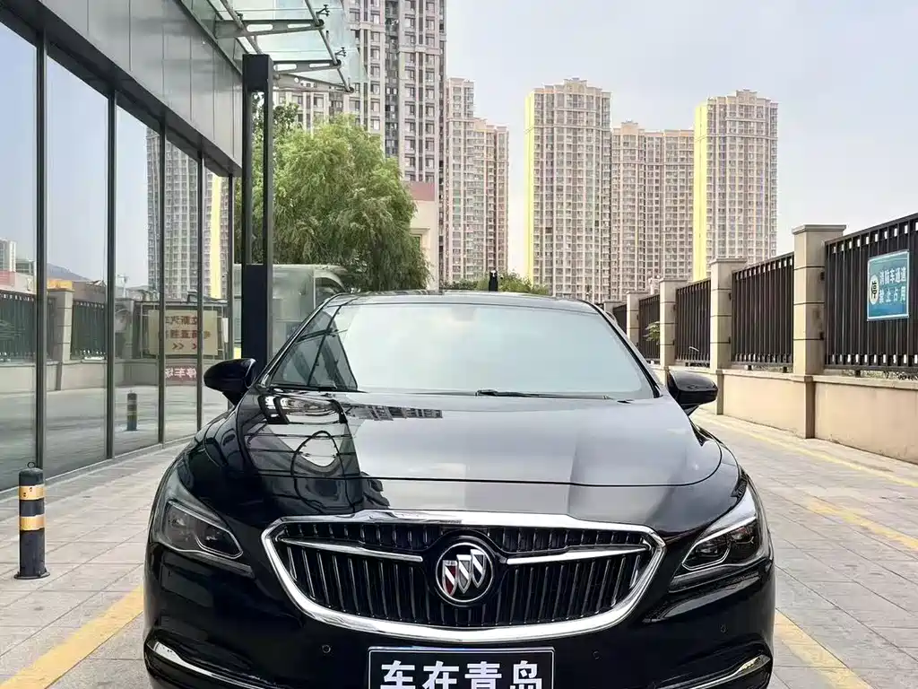 Buick LaCrosse — фото 2