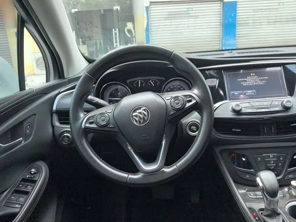 Buick Envision Plus — фото 3