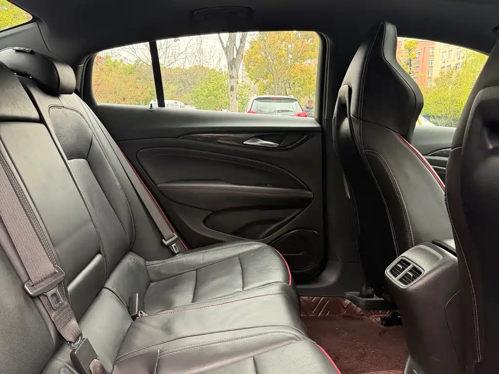 Buick Regal — фото 8