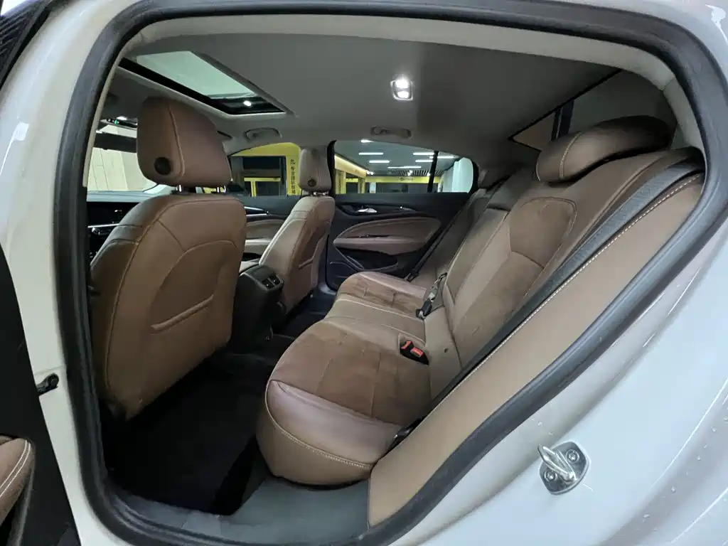Buick Regal — фото 9