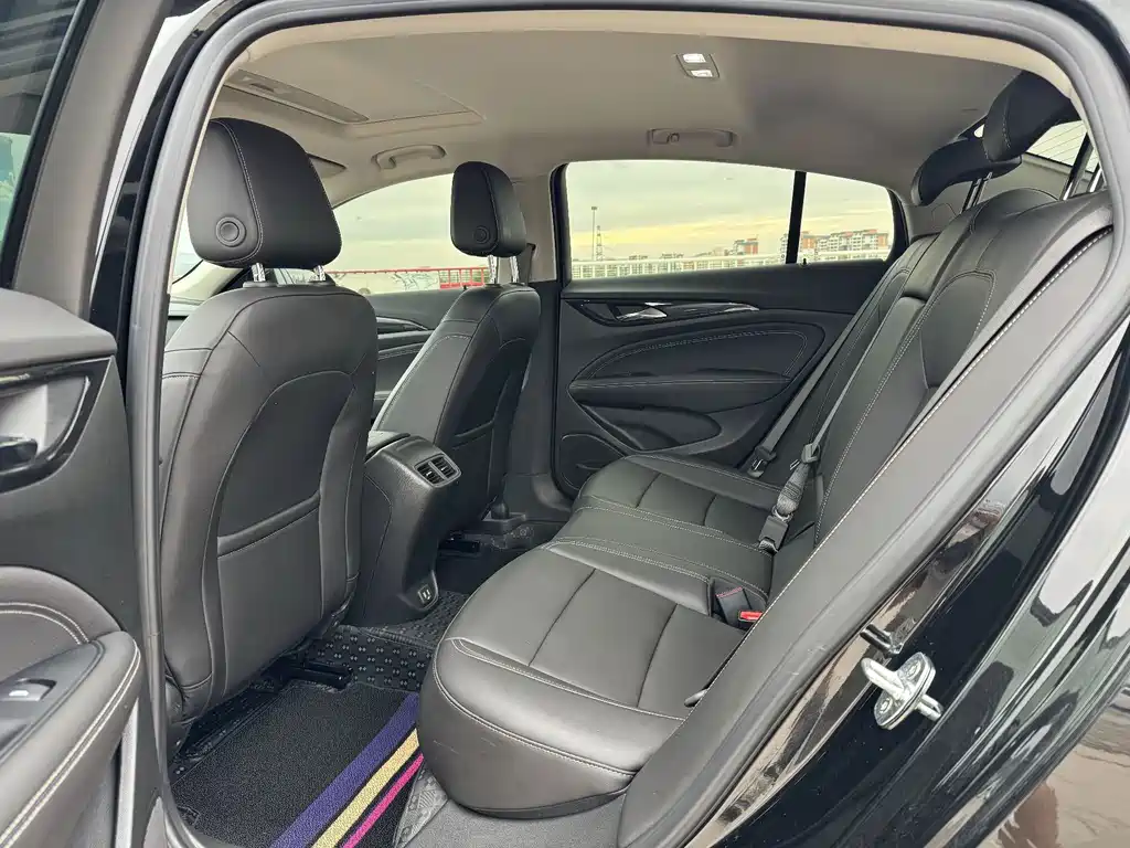 Buick Regal — фото 6