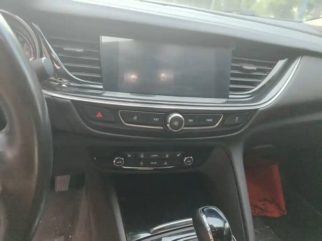 Buick Regal — фото 13
